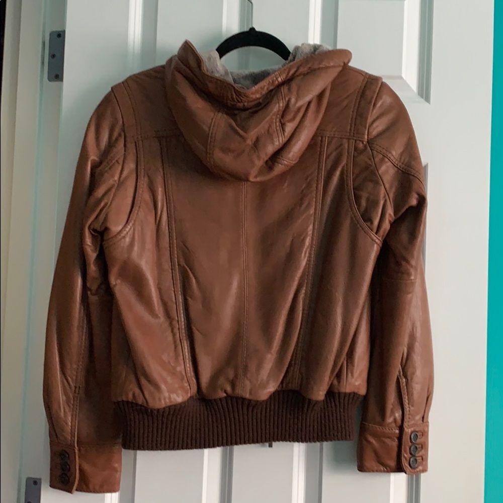 Leather jacket - Picture 6 of 10